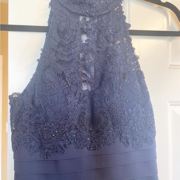 SHERRI HILL SIZE 00 navy blue perfect condition - Picture 3 of 5